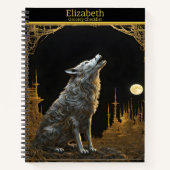 Majestueuze wolf huilt onder een stralende volle m notitieboek (Voorkant)