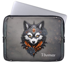 Majestueuze wolfskop, afgewerkt in een diepe, laptop sleeve