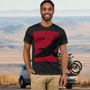 Majestueuze zwarte arend silhouet vet rood t-shirt