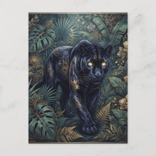 Majestueuze zwarte panter die door een jungle slen briefkaart