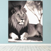 Majistische Afrikaanse leeuw zwart-wit Canvas Afdruk (Insitu (Houten vloer))