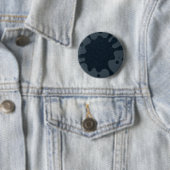Make a bold, artistic statement with this customiz ronde button 5,7 cm (In situ)