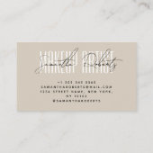 Make-up artiest moderne typografie script beige visitekaartje (Achterkant)
