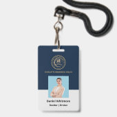Makelaar in onroerend goed | Aangepast logo vastgo Badge (Voorzijde met lanyard)