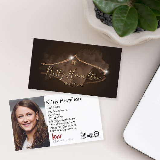 makelaarster voor onroerend goed visitekaartje