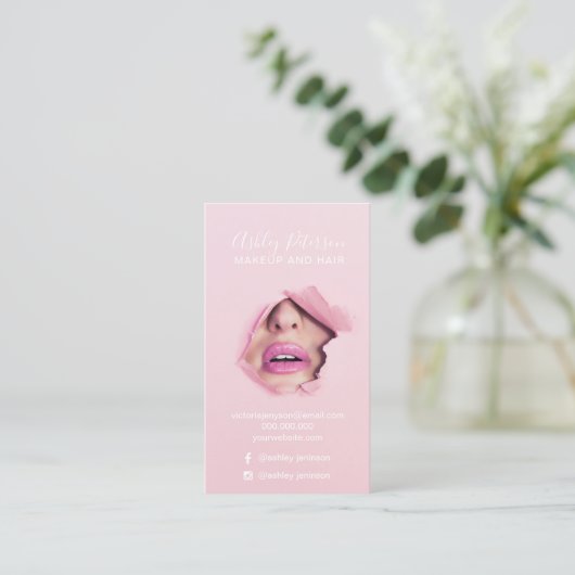 Makeup elegant typografie roze lippen foto visitekaartje (Staand voorkant)
