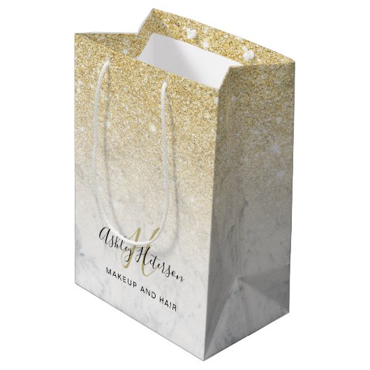 Makeup monogram marmer chic gold glitter script medium cadeauzakje (Achterkant Gekanteld)