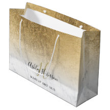 Makeup monogram marmer gold foil script