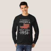 Making America Great Since 1951 USA Flag Retro Bir T-shirt (Voorkant volledig)