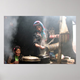 Making Butter Tea (Foto van David Berry) Poster