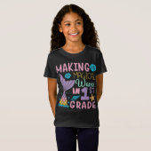 Making Magical Waves In 1st Grade Back To School T-shirt (Voorkant volledig)