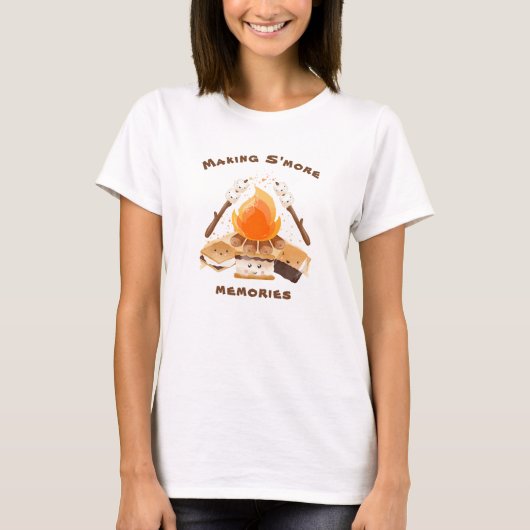 Making S'more Memories Leuk Campfire T-shirt (Voorkant)