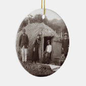 Making Tappa, een moederstof, c.1875 (sepia foto) Keramisch Ornament (Rechts)