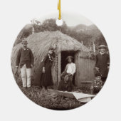 Making Tappa, een moederstof, c.1875 (sepia foto) Keramisch Ornament (Achterkant)