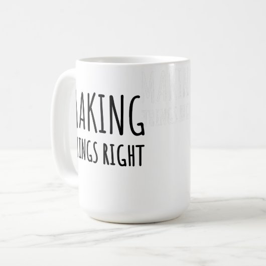 "Making Things Right" stijgt boven ontwerpfouten u Koffiemok (Voorkant links)