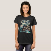 Making Waves Mermaid: Whimsical Ocean Lover T-shirt (Voorkant volledig)