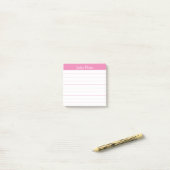 Makkelijk lezen roze gevoerde gepersonaliseerde post-it® notes (Op bureau)