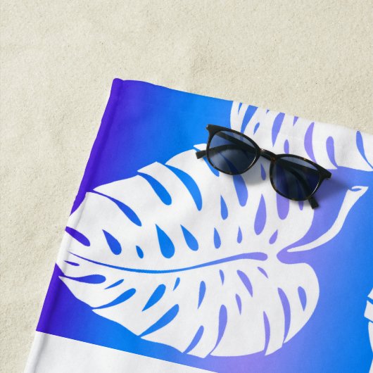 Makua Monstera Tropical Hawaiian Paars Blend Strandlaken (In situ)