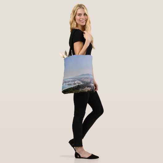 Malaga, Spanje Panorama Tote Bag (Op model)