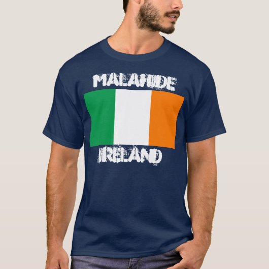 Malahide, Ierland met Ierse vlag T-shirt (Voorkant)