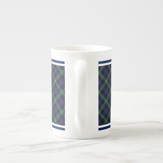 Malcolm Family Tartan Donkerblauw en Groen Plaid Porselein Kop (Achterkant)