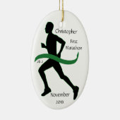 Male Marathon Runner Green Ribbon Ornament (Rechts)