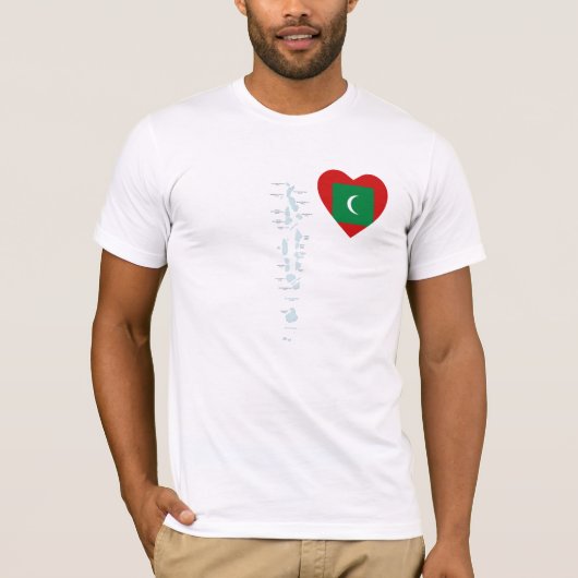 Malediven Vlag Hart en Kaart T-Shirt (Voorkant)