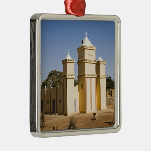 Mali, Bamako. Mosque, Bamako-Djenne Road Metalen Ornament (Rechts)