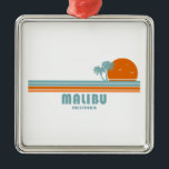 Malibu California Sun Palm Trees Metalen Ornament<br><div class="desc">De stranden langs de Malibu-kust,  die bekend staan als "de Bu",  zijn: Topanga Beach,  Big Rock Beach,  Las Flores Beach,  La Costa Beach,  Surfrider Beach,  Dan Blocker Beach,  Malibu Beach,  Zuma Beach,  Broad Beach,  Point Dume Beach en County Line.</div>