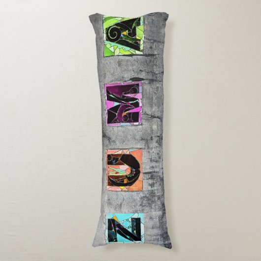 Malibu Gem Body Pillow met Zuma Sign Lichaamskussen (Voorkant Verticaal)