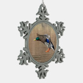Mallard Duck in vlucht Tin Sneeuwvlok Ornament (Links)
