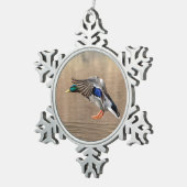 Mallard Duck in vlucht Tin Sneeuwvlok Ornament (Rechts)