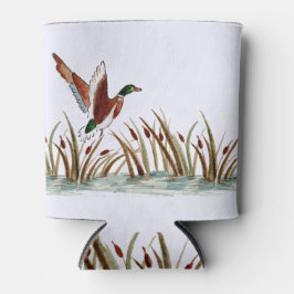 Mallard Duck over Cattails tegen een witte hemel Blikjeskoeler