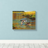 Mallard Ducks vliegen over de hond Canvas Afdruk (Insitu (Houten vloer))