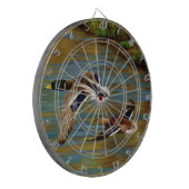 Mallard Ducks vliegen over de hond Dartbord (Voorkant Links)