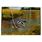 Mallard Ducks vliegen over de hond Groot Cadeauzakje (Achterkant)