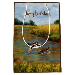 Mallard Ducks vliegen over de hond Medium Cadeauzakje