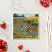 Mallard Ducks vliegen over de hond Servet (Insitu)