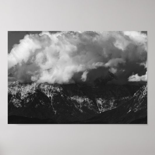 Malletberg onderaan wolken poster (Voorkant)