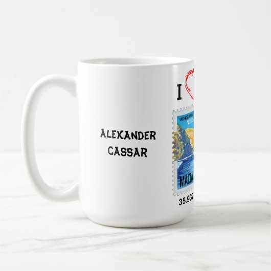 Malta met Luzzu gepersonaliseerde naam ontworpen M Koffiemok (Links)