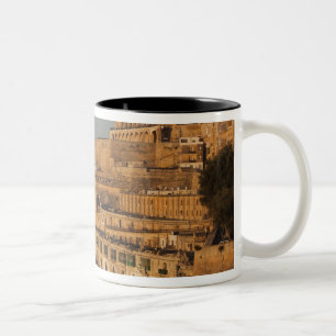 Malta, Valletta, havenzicht vanuit Lower Barrakka Tweekleurige Koffiemok