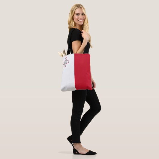 Malta-vlag Tote Bag (Op model)