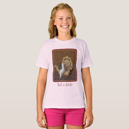 Maltees devies over de stoel Dog Art gepersonalise T-shirt (Voorkant volledig)