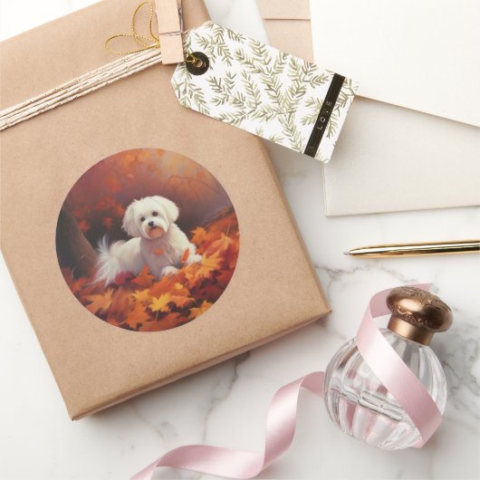 Maltees in de herfst laat Herfst inspireren Ronde Sticker (Geschenken)