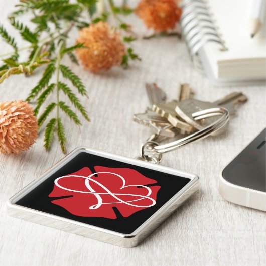 MALTEES KRUIS MET HART EN ONEINDIGHEID SLEUTELHANGER (Zijkant)