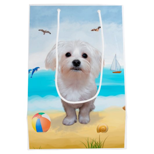 Maltese hond op strand medium cadeauzakje (Achterkant)