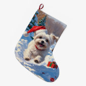 Maltese hond rent in de sneeuw met kerst Pet Grote Kerstsok (Voorkant (Hangend))
