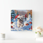 Maltese hond rent in de sneeuw met kerst Pet Vierkante Klok (Huis)