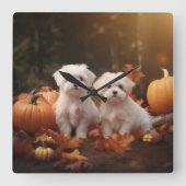 Maltezer Puppy Autumn Delight Pumpkin Vierkante Klok (Voorkant)