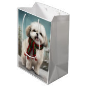 Malti Tzu Hond in Sneeuw Kerstmis Medium Cadeauzakje (Achterkant Gekanteld)
